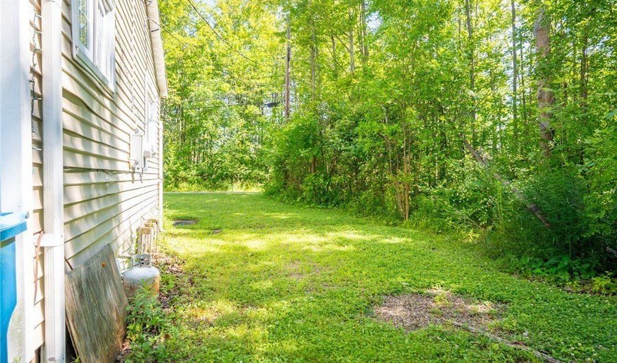 481 Poplar Ave, Angola, NY 14006 - 3 Beds, 2 Bath