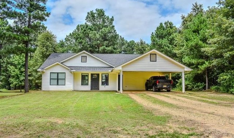 420557 E 1918 Rd, Antlers, OK 74523 - 3 Beds, 2 Bath