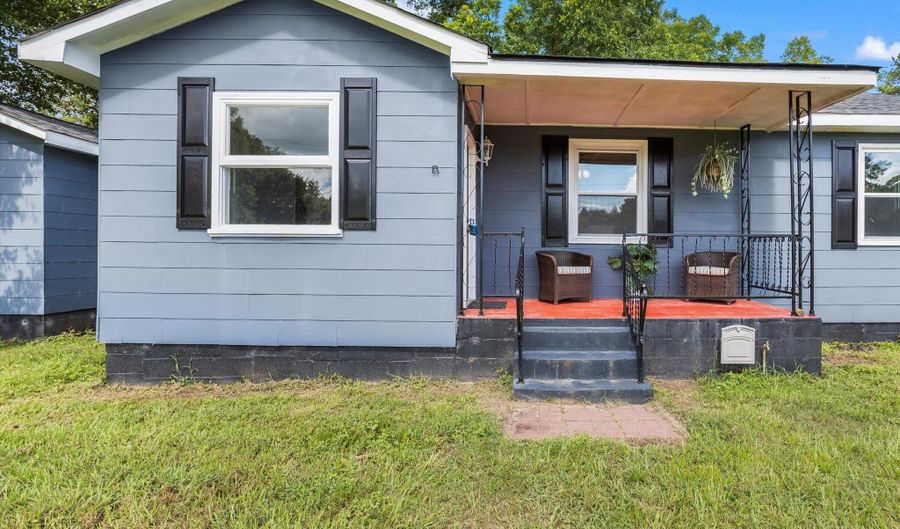 8659 Marlboro Ave, Barnwell, SC 29812 - 3 Beds, 2 Bath