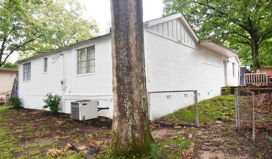 1028 HOMARDA Dr, Anniston, AL 36207 - 3 Beds, 2 Bath