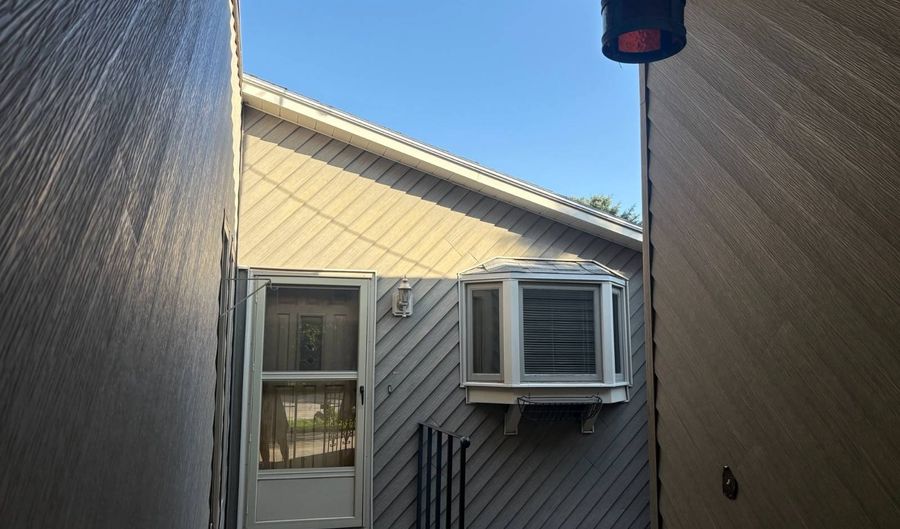 1343 Sheridan Ave, Alliance, NE 69301 - 3 Beds, 3 Bath