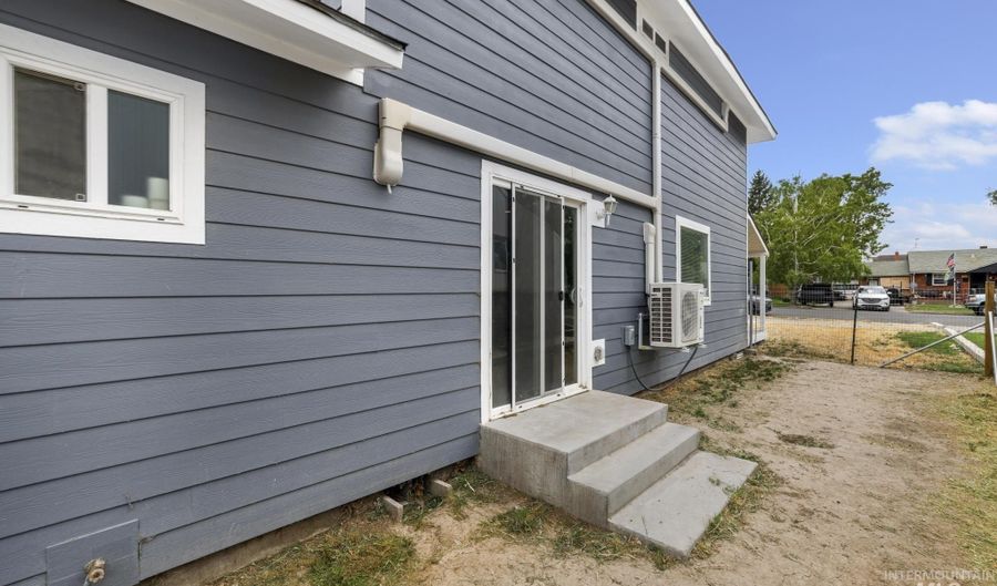 116 8th Ave, Buhl, ID 83316 - 4 Beds, 3 Bath