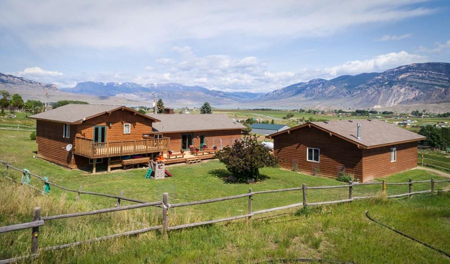 17 Dragon Fly Dr, Cody, WY 82414 - 4 Beds, 2 Bath