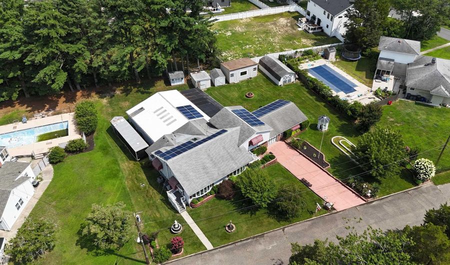 4 E Curran Dr, Absecon, NJ 08201 - 5 Beds, 3 Bath