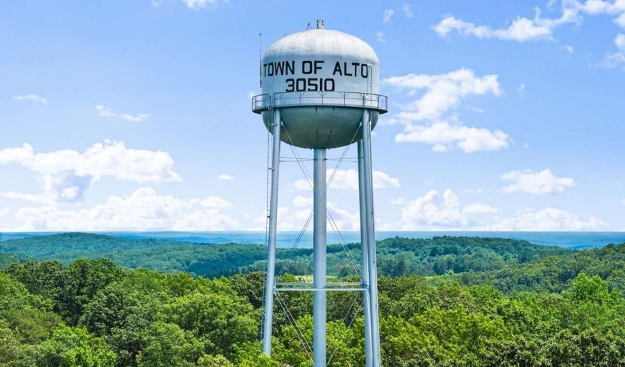 130 E Railroad Ave, Alto, GA 30510 - 3 Beds, 2 Bath