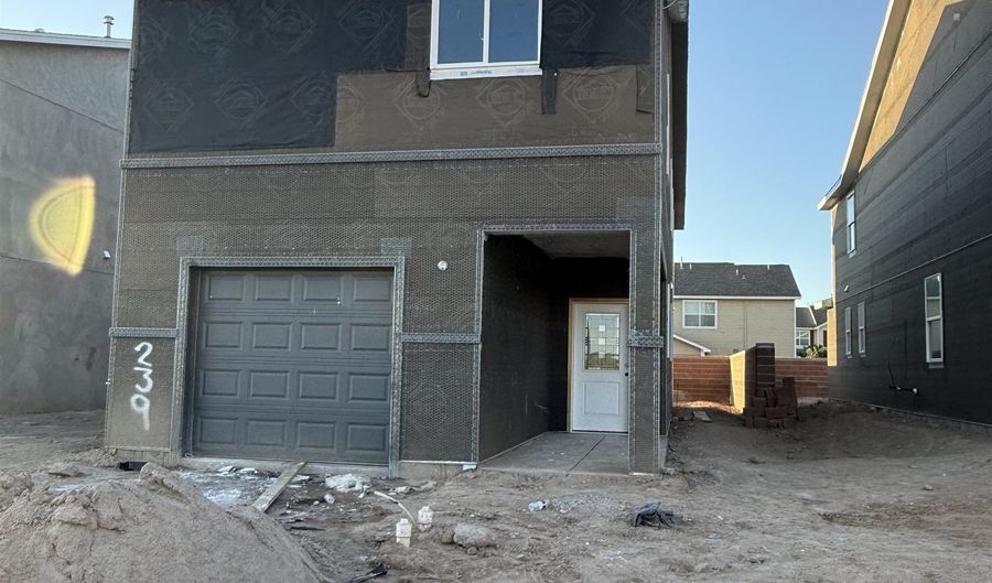 239 Kyle Rd, Alamogordo, NM 88310 - 3 Beds, 3 Bath
