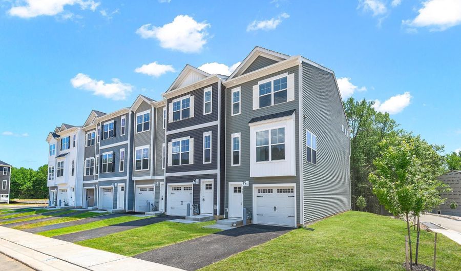722 BUR OAK Ct, Aberdeen, MD 21001 - 3 Beds, 4 Bath