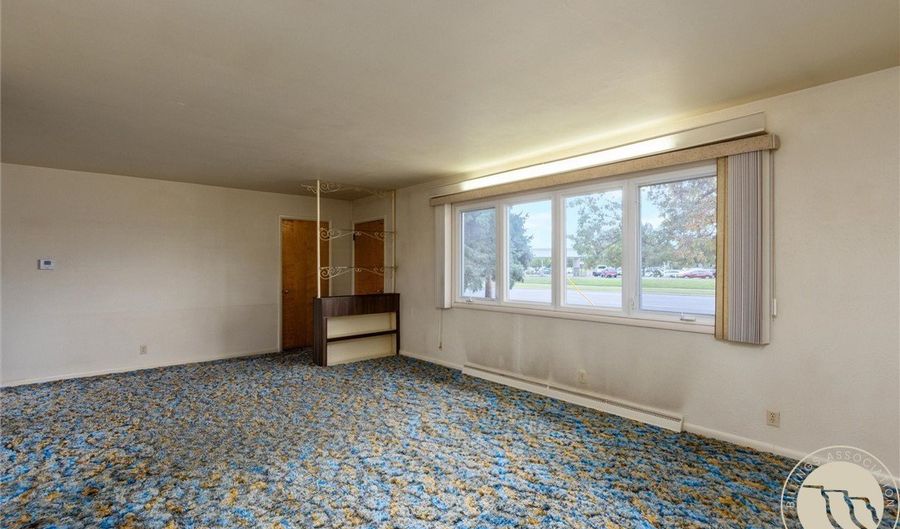 3231 Central Ave, Billings, MT 59102 - 4 Beds, 3 Bath