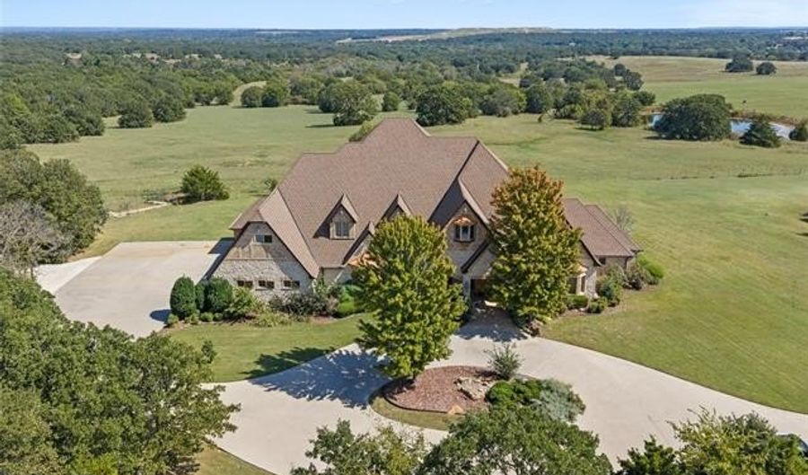 810 Gene Autry Rd, Ardmore, OK 73401 - 6 Beds, 5 Bath