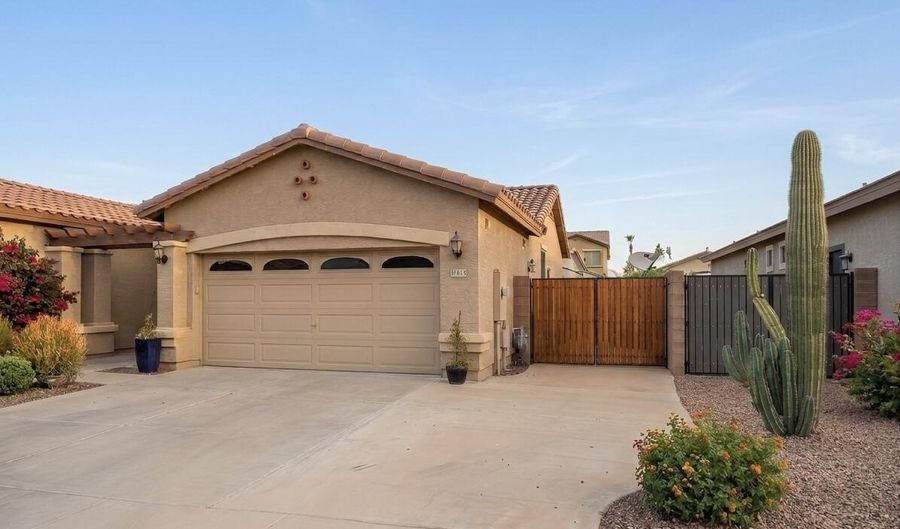 13614 W MERRELL St, Avondale, AZ 85392 - 4 Beds, 2 Bath