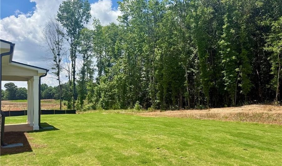 104 Chickadee Ct, Auburn, GA 30011 - 5 Beds, 4 Bath