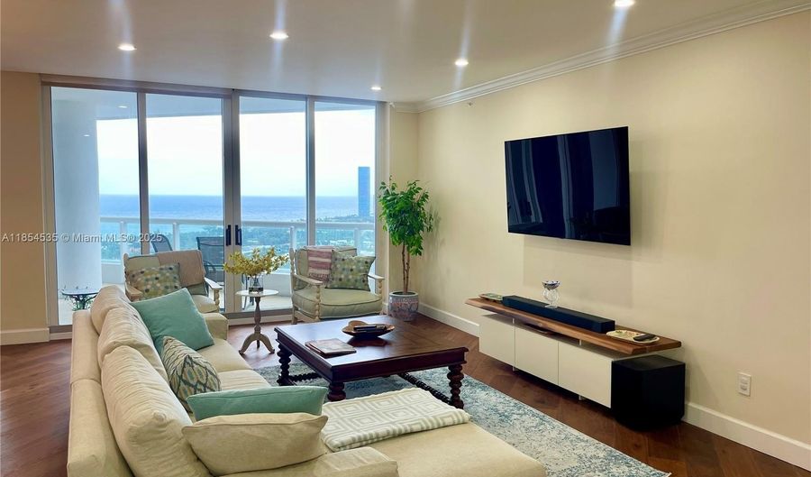 21050 Point Pl 2803, Aventura, FL 33180 - 3 Beds, 3 Bath