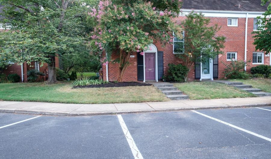 3117 RAVENSWORTH Pl, Alexandria, VA 22302 - 1 Beds, 1 Bath