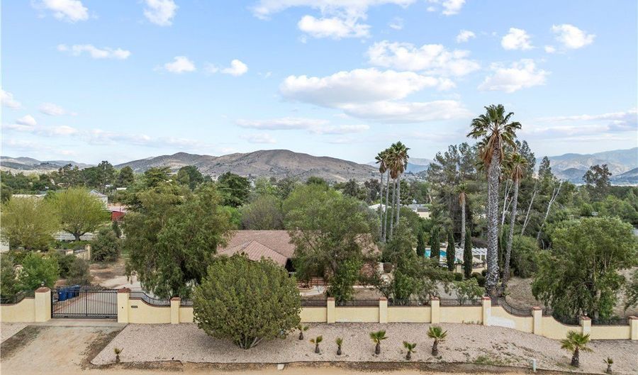 32838 Acklins Ave, Acton, CA 93510 - 4 Beds, 3 Bath