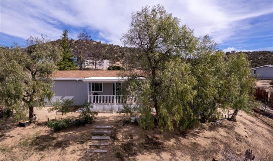 40690 Apple Rd, Anza, CA 92539 - 3 Beds, 2 Bath