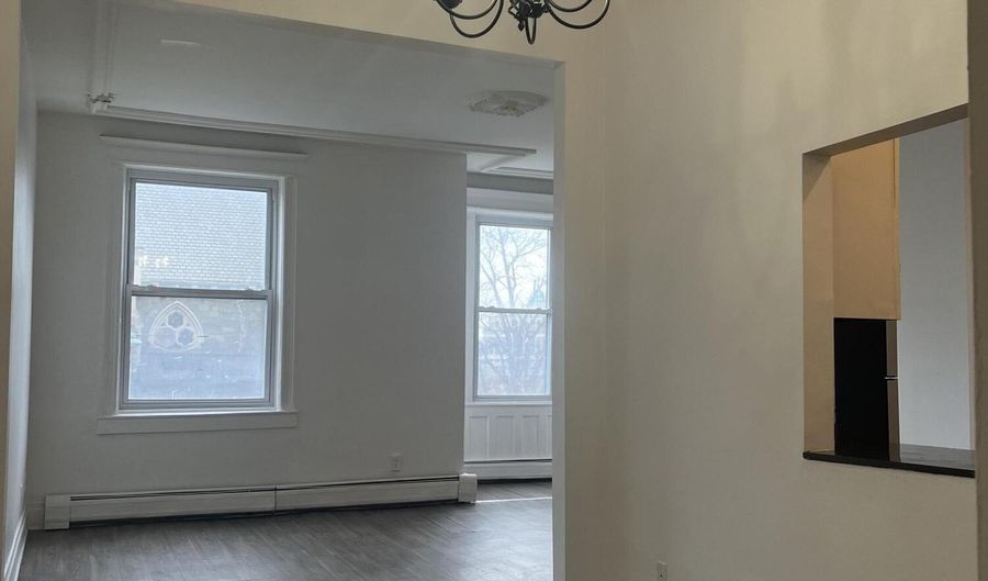 9 Saint Joseph'S Ter 2A, Albany, NY 12210 - 3 Beds, 2 Bath
