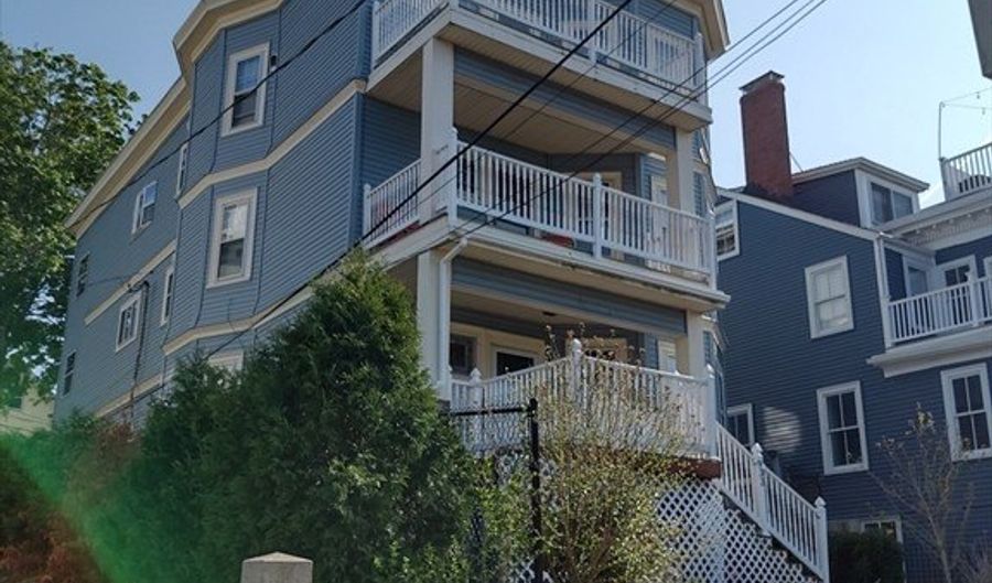 933 E Broadway 1, Boston, MA 02127 - 4 Beds, 2 Bath