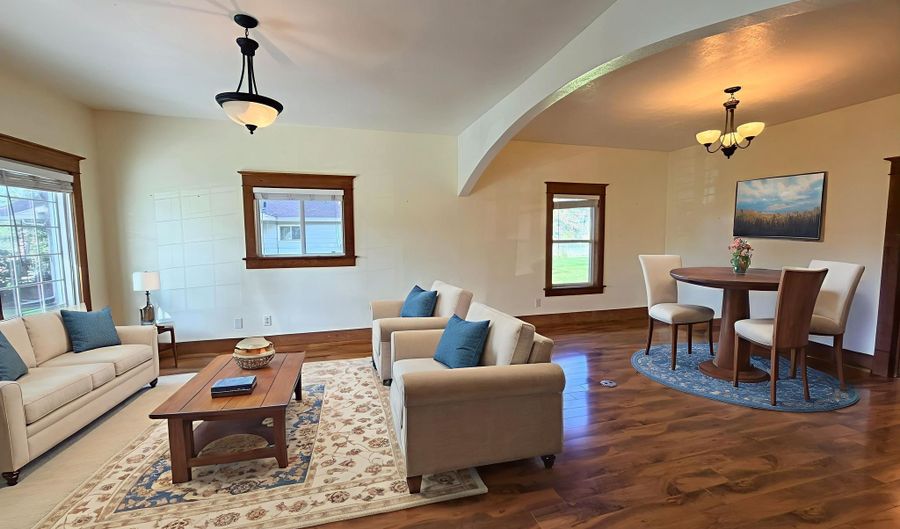 193 Howard Ave, American Falls, ID 83211 - 3 Beds, 1 Bath