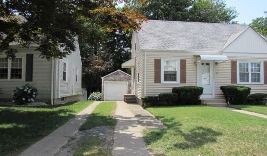 21 Hemlock Ave, Cranston, RI 02910 - 3 Beds, 2 Bath
