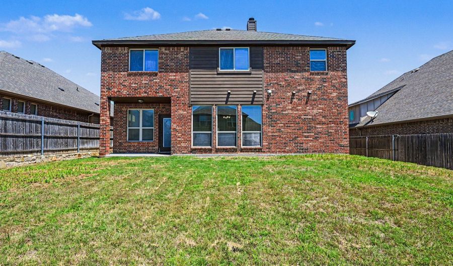828 Sunflower Ct, Aledo, TX 76008 - 6 Beds, 4 Bath