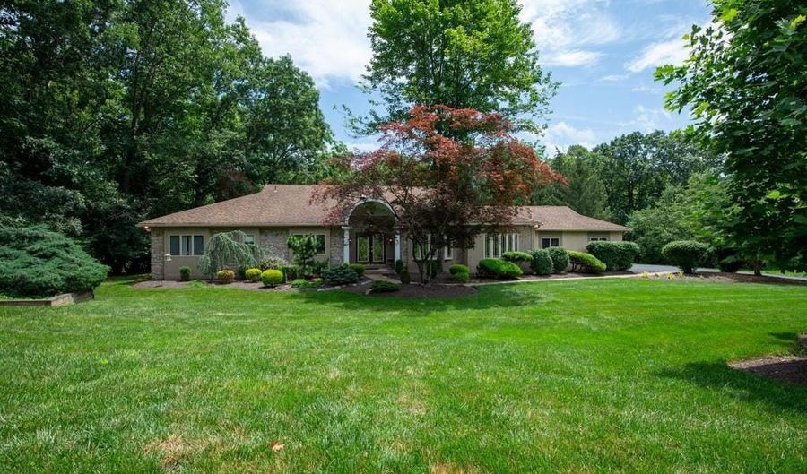 1015 STONEBRIDGE Rd, Ambler, PA 19002 - 3 Beds, 3 Bath