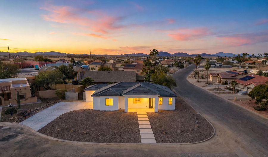 15940 S GLEN Cir, Arizona City, AZ 85123 - 3 Beds, 2 Bath