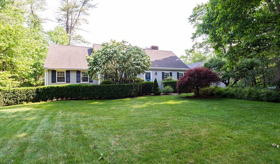 139 Ipswich Rd, Topsfield, MA 01983 - 4 Beds, 4 Bath