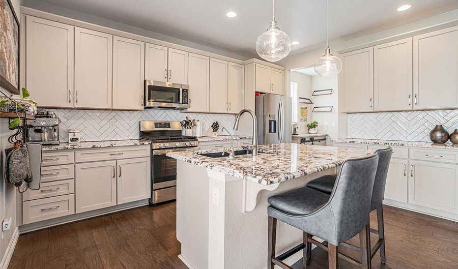 22011 E Stanford Cir, Aurora, CO 80015 - 5 Beds, 4 Bath