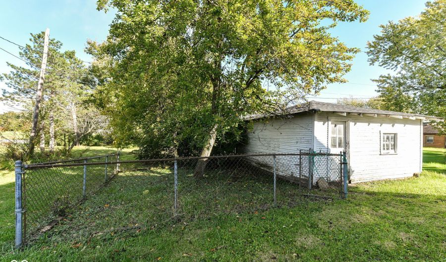 415 N 17th Ave, Beech Grove, IN 46107 - 2 Beds, 1 Bath