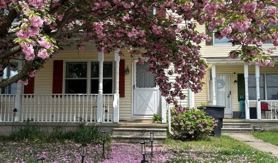 405 COWGILL St UNIT B, Dover, DE 19901 - 2 Beds, 2 Bath