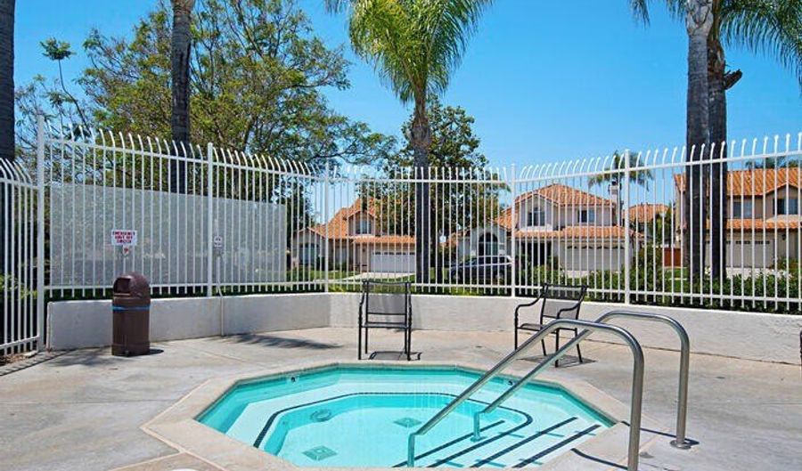 429 Calle Corazon, Oceanside, CA 92057 - 2 Beds, 2 Bath