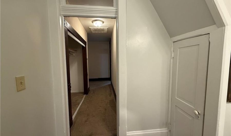 624 S St, Atchison, KS 66002 - 4 Beds, 2 Bath