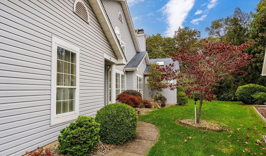 24 Symphony Ave, Bayville, NJ 08721 - 3 Beds, 3 Bath