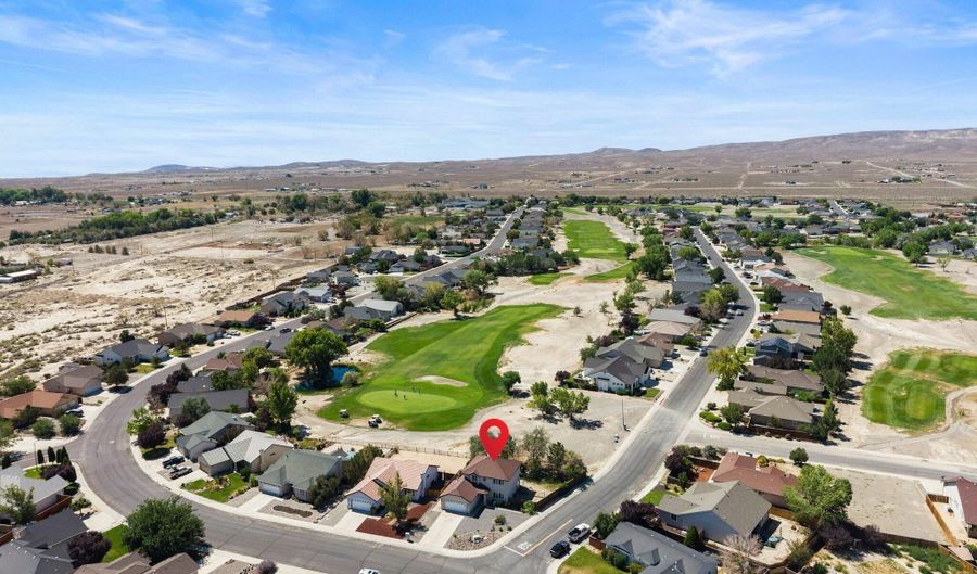 636 Wedge Ln, Fernley, NV 89408 - 3 Beds, 3 Bath