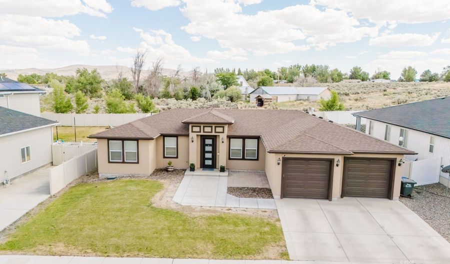 962 Benti Way, Elko, NV 89801 - 3 Beds, 2 Bath