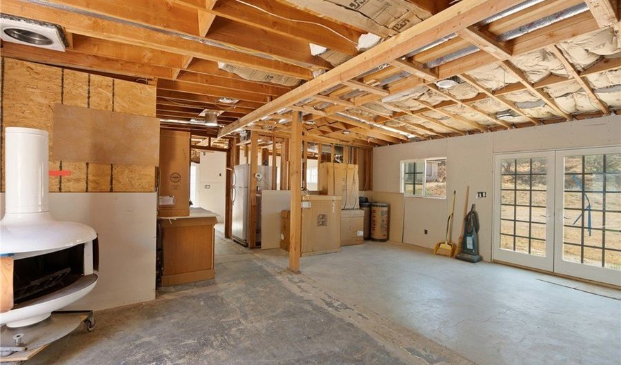 13684 Sierra, Agua Dulce, CA 91390 - 0 Beds, 2 Bath