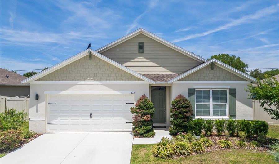523 AUBURN GROVE Ter, Auburndale, FL 33823 - 4 Beds, 2 Bath