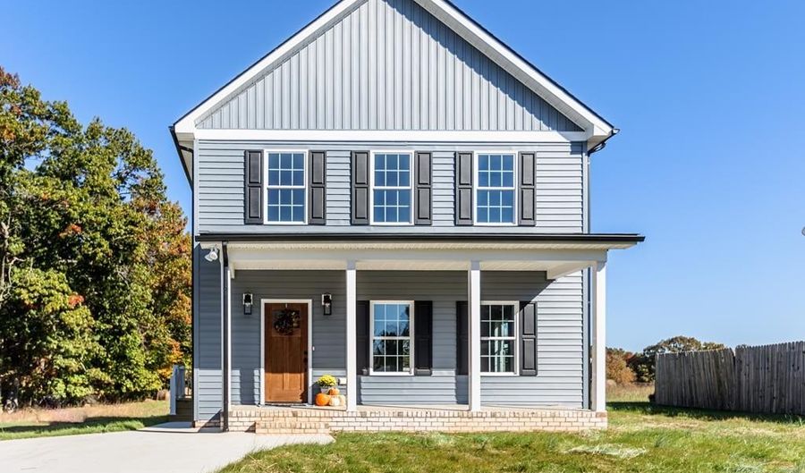 413 North Ave, Appomattox, VA 24522 - 3 Beds, 3 Bath