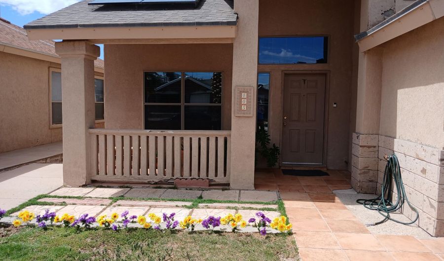 405 Santorini Ct, Socorro, TX 79927 - 5 Beds, 3 Bath