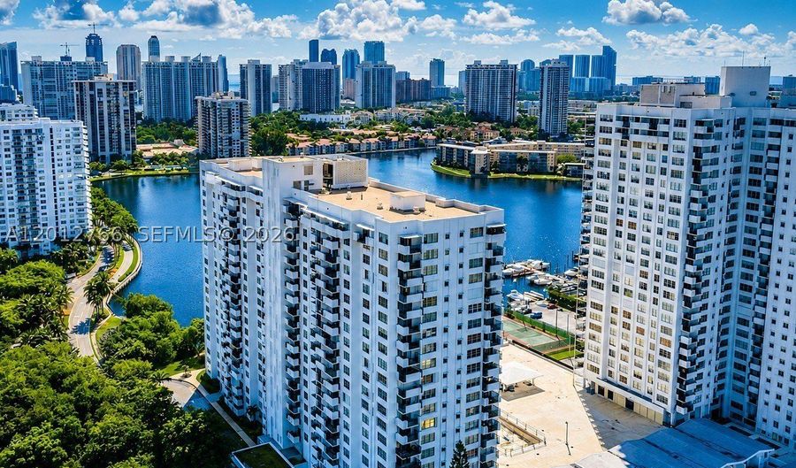 2780 NE 183rd St 710, Aventura, FL 33160 - 1 Beds, 2 Bath