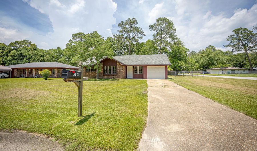 1520 Kingfisher Dr, Gautier, MS 39553 - 3 Beds, 2 Bath