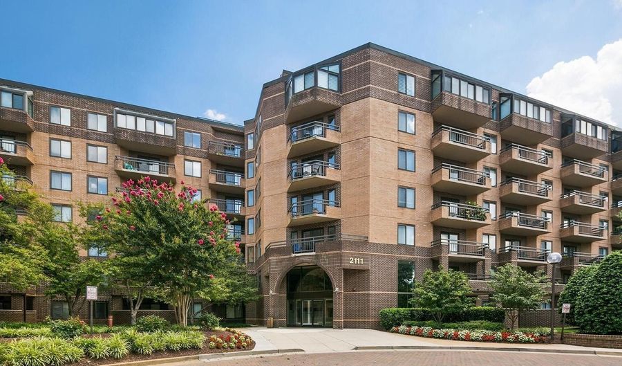 2111 WISCONSIN Ave NW 513, Washington, DC 20007 - 2 Beds, 2 Bath