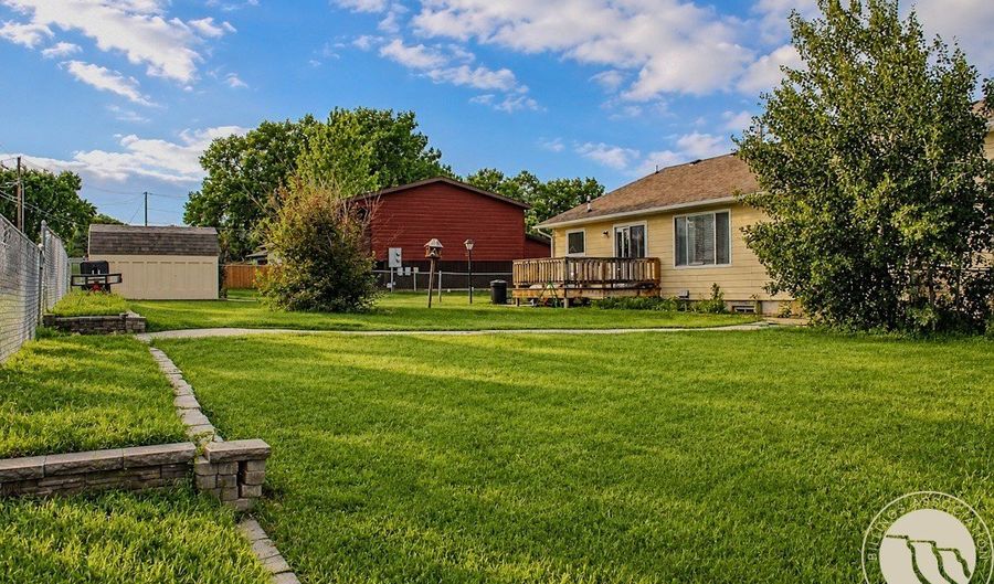 166 Stillwater Ln, Billings, MT 59105 - 5 Beds, 3 Bath