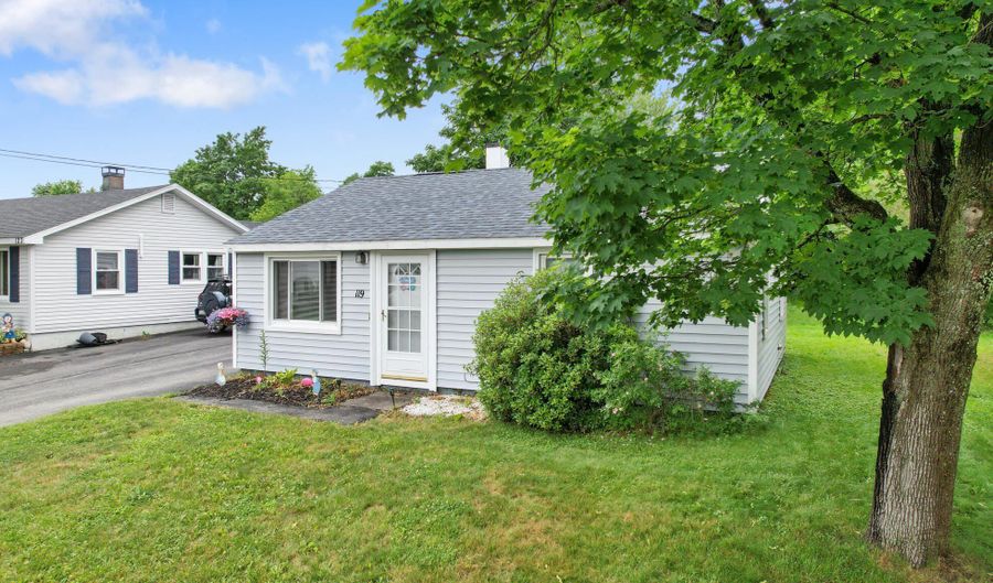 119 Falvey St, Bangor, ME 04401 - 2 Beds, 1 Bath