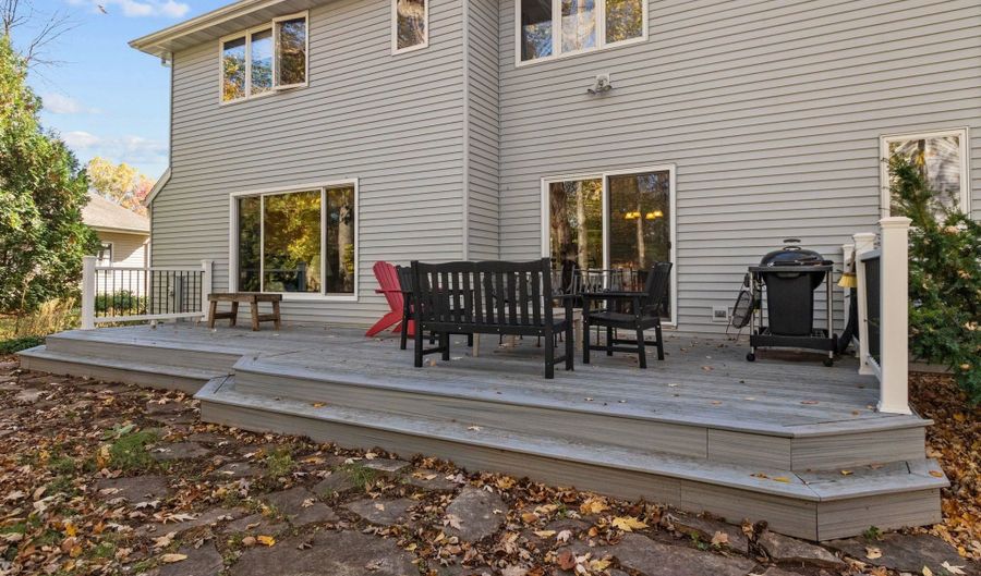 2800 SCHAEFER Cir, Appleton, WI 54915 - 4 Beds, 3 Bath