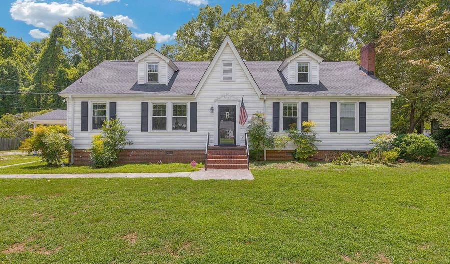 110 Dean St, Belton, SC 29627 - 4 Beds, 3 Bath