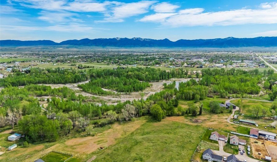 79 Robins Nest Ln 3161, Belgrade, MT 59714 - 3 Beds, 2 Bath