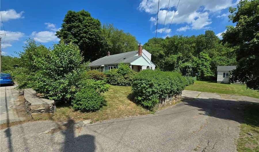 2777 Victory Hwy, Burrillville, RI 02830 - 4 Beds, 2 Bath