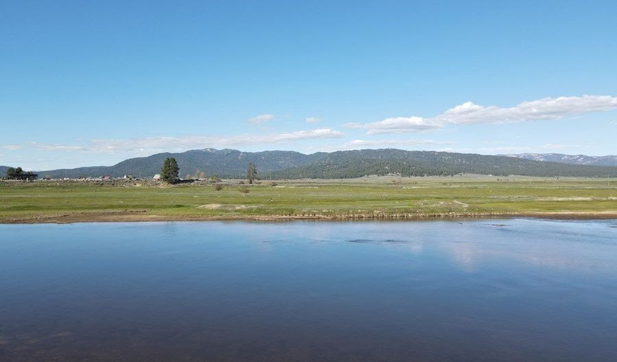 1 3 P St, Cascade, ID 83611 - 2 Beds, 2 Bath