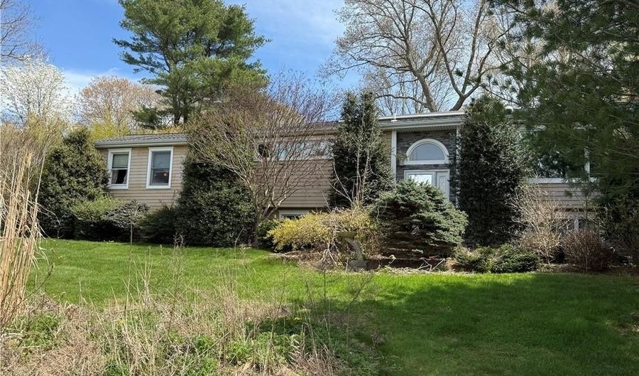 1 Edgewood Ave, Hopkinton, RI 02804 - 3 Beds, 4 Bath